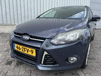 Voiture accidenté Ford Focus Focus 3 Wagon Combi 1.6 TDCi ECOnetic (NGDB) [77kW]  (05-2012/05-2018)= 2012/11