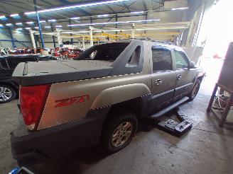 Chevrolet Avalanche Avalanche Pick-up 5.3 1500 V8 4WD (LM7) [220kW]  (10-2000/09-2006) picture 3