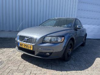damaged passenger cars Volvo C-30 C30 (EK/MK) Hatchback 3-drs 1.6 D 16V (D4164T) [80kW]  (10-2006/12-201=
2) 2008/6