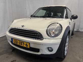 Vaurioauto  passenger cars Mini Clubman Clubman (R55) Combi 1.4 16V One (N12-B14A) [70kW]  (03-2009/02-2010) 2009/9