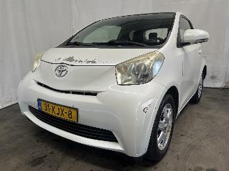 Voiture accidenté Toyota iQ iQ Hatchback 3-drs 1.0 12V VVT-i (1KR-FE) [50kW]  (01-2009/12-2015) 2009/3