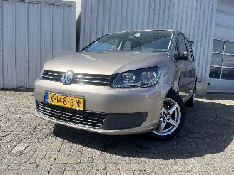 Voiture accidenté Volkswagen Touran Touran (1T3) MPV 1.2 TSI (CBZB) [77kW]  (05-2010/08-2015) 2013/3