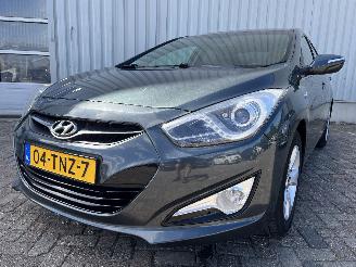 Unfallwagen Hyundai I-40 i40 (VFA) Sedan 1.6 GDI 16V (G4FD(Euro 4)) [99kW]  (03-2012/05-2019) 2012/3