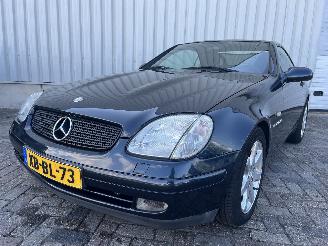 Voiture accidenté Mercedes SLK SLK (R170) Cabrio 2.3 230 K 16V (M111.973) [142kW]  (09-1996/03-2000) 1998/9