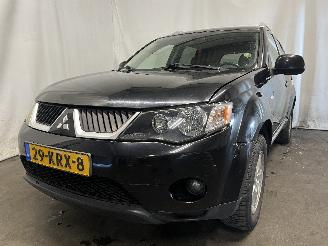 Unfallwagen Mitsubishi Outlander Outlander (CW) SUV 2.4 16V Mivec 4x2 (4B12) [125kW]  (11-2006/11-2012)= 2008/1