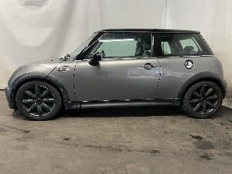 Mini Mini Mini (R50/53) Hatchback 1.6 16V Cooper S (W11-B16A) [120kW]  (03-2002/=
09-2006) picture 3