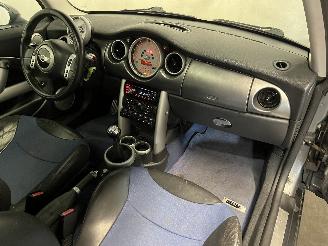 Mini Mini Mini (R50/53) Hatchback 1.6 16V Cooper S (W11-B16A) [120kW]  (03-2002/=
09-2006) picture 14