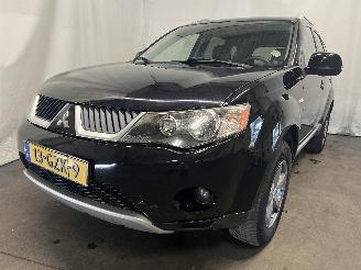 Schadeauto Mitsubishi Outlander Outlander (CW) SUV 2.4 16V Mivec 4x2 (4B12) [125kW]  (11-2006/11-2012)= 2008/9