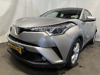 Schadeauto Toyota C-HR C-HR (X1,X5) SUV 1.8 16V Hybrid (2ZRFXE) [90kW]  (10-2016/...) 2018/11