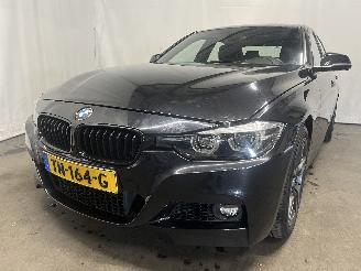 skadebil auto BMW 3-serie 3 serie (F30) Sedan 318i 1.5 TwinPower Turbo 12V (B38-B15A) [100kW]  (=
07-2015/10-2018) 2018/9