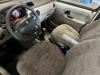 Renault Kangoo Kangoo (KC) MPV 1.6 16V (K4M-752) [70kW]  (06-2001/01-2008) picture 11