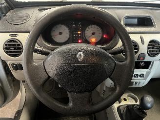 Renault Kangoo Kangoo (KC) MPV 1.6 16V (K4M-752) [70kW]  (06-2001/01-2008) picture 16