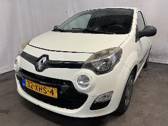 damaged passenger cars Renault Twingo Twingo II (CN) Hatchback 3-drs 1.2 16V (D4F-764(D4F-E7)) [55kW]  (03-2=
007/09-2014) 2012/6