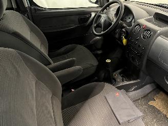 Citroën Berlingo Berlingo Cinqspace, Multispace MPV 1.6 16V (TU5JP4(NFU)) [80kW]  (10-2=
000/12-2011) picture 10