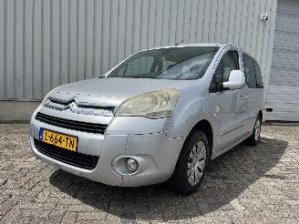 Schadeauto Citroën Berlingo Berlingo Cinqspace, Multispace MPV 1.6 Hdi 16V 90 (DV6ATED4(9HX)) [66k=
W]  (04-2008/12-2018) 2010/7