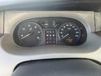 Opel Vivaro Vivaro Van 1.9 DTI 16V (F9Q-760) [74kW]  (08-2001/07-2014) picture 19