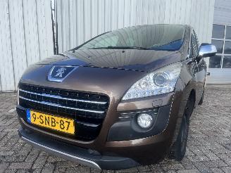 Avarii autoturisme Peugeot 3008 3008 I (0U/HU) MPV 2.0 HYbrid4 16V (DW10CTED4(RHC)) [147kW]  (02-2011/=
08-2016) 2013/11