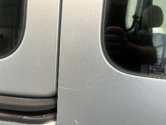 Renault Kangoo Kangoo (KC) MPV 1.6 16V (K4M-752) [70kW]  (06-2001/01-2008) picture 10