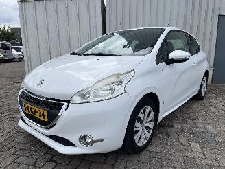 Peugeot 208 208 I (CA/CC/CK/CL) Hatchback 1.2 Vti 12V PureTech 82 (EB2F(HMZ)) [60k=
W]  (03-2012/12-2019) picture 2
