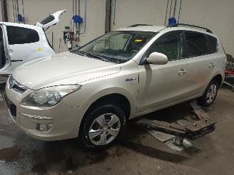 Uttjänta bilar auto Hyundai I-30 i30 Crosswagon (WWH) Combi 1.4 CVVT 16V (G4FA) [80kW]  (11-2009/06-201=
2) 2010/7