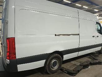 Mercedes Sprinter Sprinter 4t (907.6/910.6) Van 414 CDI 2.0 D RWD (OM654.920) [105kW]  (=
12-2023/...) picture 3