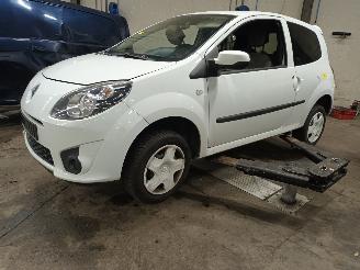 Uttjänta bilar auto Renault Twingo Twingo II (CN) Hatchback 3-drs 1.5 dCi 90 FAP (K9K-820(K9K-P8)) [63kW]=
  (10-2010/09-2014) 2011/11