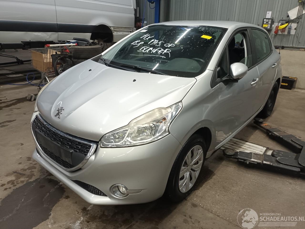 Peugeot 208 208 I (CA/CC/CK/CL) Hatchback 1.2 Vti 12V PureTech 82 (EB2F(HMZ)) [60k=
W]  (03-2012/12-2019)