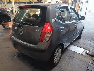 Hyundai I-10 i10 (F5) Hatchback 1.1i 12V (G4HG) [49kW]  (01-2008/12-2013) picture 3