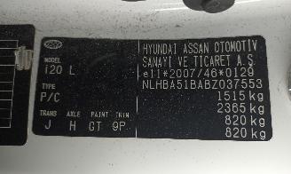 Hyundai I-20 i20 Hatchback 1.2i 16V (G4LA) [57kW]  (09-2008/12-2012) picture 6