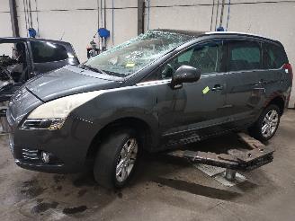 Uttjänta bilar auto Peugeot 5008 5008 I (0A/0E) MPV 1.6 THP 16V (EP6CDT(5FV)) [115kW]  (09-2009/03-2017=
) 2010/7