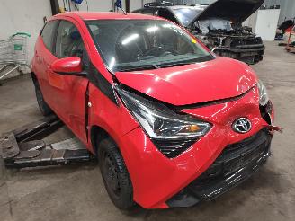 Toyota Aygo Aygo (B40) Hatchback 1.0 12V VVT-i (1KR-FE) [53kW]  (03-2018/...) picture 2