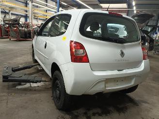 Renault Twingo Twingo II (CN) Hatchback 1.5 dCi 90 (K9K-P8) [63kW]  (10-2010/...) picture 4