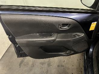 Peugeot 108 108 Hatchback 1.0 12V (1KRFE(CFB)) [51kW]  (05-2014/...) picture 21