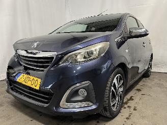 krockskadad bil auto Peugeot 108 108 Hatchback 1.0 12V (1KRFE(CFB)) [51kW]  (05-2014/...) 2014/12