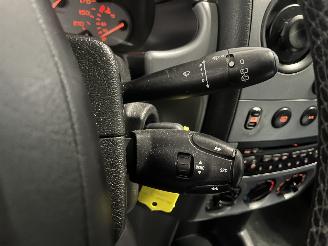 Peugeot Partner Partner Combispace MPV 1.6 16V (TU5JP4(NFU)) [80kW]  (07-2001/03-2008)= picture 18