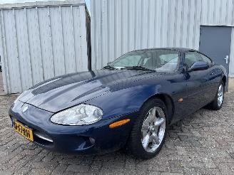 Jaguar XK XK 8 Coupé 4.0 V8 32V (NC(AJ27)) [209kW]  (03-1996/07-2005) picture 3