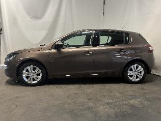 Peugeot 308 308 (L3/L8/LB/LH/LP) Hatchback 5-drs 1.2 12V e-THP PureTech 130 (EB2DT=
S(HNY)) [96kW]  (11-2013/06-2021) picture 4