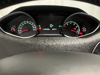 Peugeot 308 308 (L3/L8/LB/LH/LP) Hatchback 5-drs 1.2 12V e-THP PureTech 130 (EB2DT=
S(HNY)) [96kW]  (11-2013/06-2021) picture 18