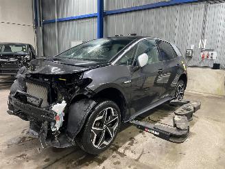 Vrakbiler auto Volkswagen ID.3 ID.3 (E11/E12) Hatchback 5-drs First, Life, Pro 58 kWh (EBJC) [150kW] =
 (11-2019/...) 2020/9