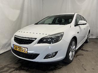  Opel Astra Astra J Sports Tourer (PD8/PE8/PF8) Combi 1.4 Turbo 16V (A14NET(Euro 5=
)) [88kW]  (10-2010/04-2016) 2011/11
