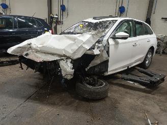 Autoverwertung Skoda Octavia Octavia Combi (NXAC) Combi 5-drs 1.5 TSI e-TEC 16V (DFYA) [110kW]  (11=
-2020/...) 2023/5