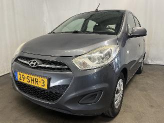 Vaurioauto  passenger cars Hyundai I-10 i10 (F5) Hatchback 1.1i 12V (G4HG5) [51kW]  (04-2011/12-2013) 2011/9