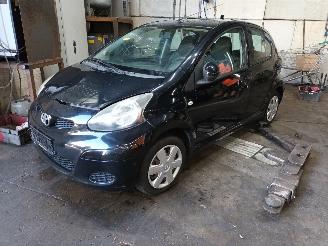 disassembly passenger cars Toyota Aygo Aygo (B10) Hatchback 1.0 12V VVT-i (1KR-FE) [50kW]  (07-2005/05-2014) 2011/11