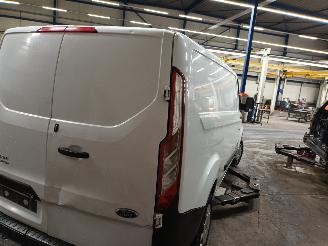 Ford Transit Transit Custom Van 2.2 TDCi 16V (CVFF) [114kW]  (12-2012/...) picture 3