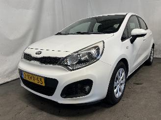 Coche accidentado Kia Rio Rio III (UB) Hatchback 1.2 CVVT 16V (G4LA5) [63kW]  (09-2011/12-2017) 2014/8
