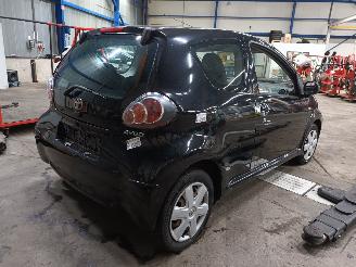 Toyota Aygo Aygo (B10) Hatchback 1.0 12V VVT-i (1KR-FE) [50kW]  (07-2005/05-2014) picture 3