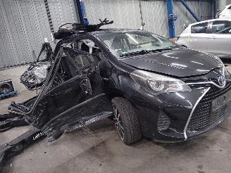 Toyota Yaris Yaris III (P13) Hatchback 1.5 16V Hybrid (1NZ-FXE) [74kW]  (03-2012/09=
-2020) picture 2