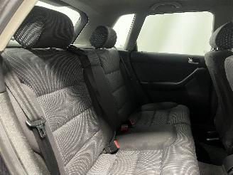 Audi A3 A3 (8L1) Hatchback 1.6 (BFQ) [75kW]  (08-2000/05-2003) picture 17