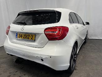 Mercedes A-klasse A (W176) Hatchback 1.6 A-180 16V (M270.910) [90kW]  (09-2012/05-2018) picture 5