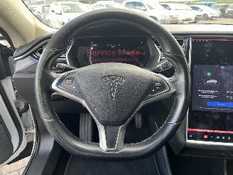 Tesla Model S Model S Liftback 85 (L1S) [270kW]  (09-2012/02-2016) picture 22